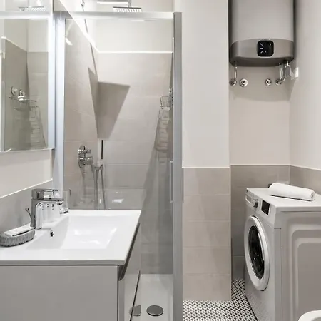 Confortevole In Zona Risorgimento Apartment